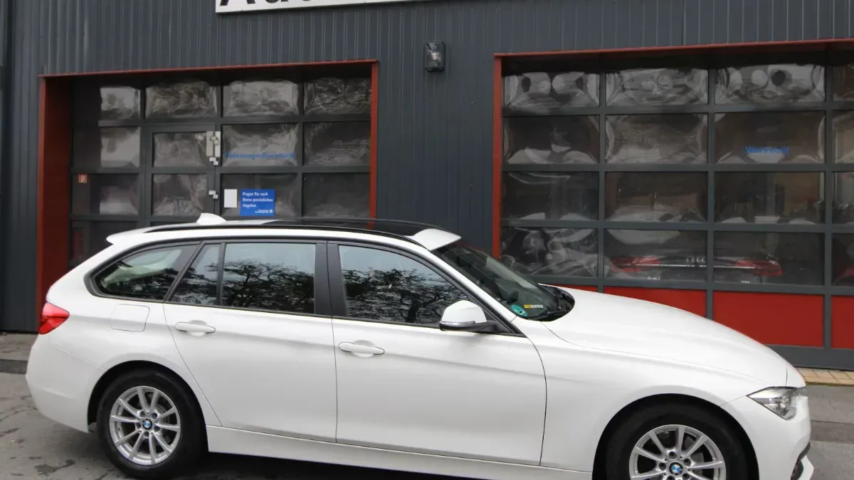 BMW Touring 320 i Advantage